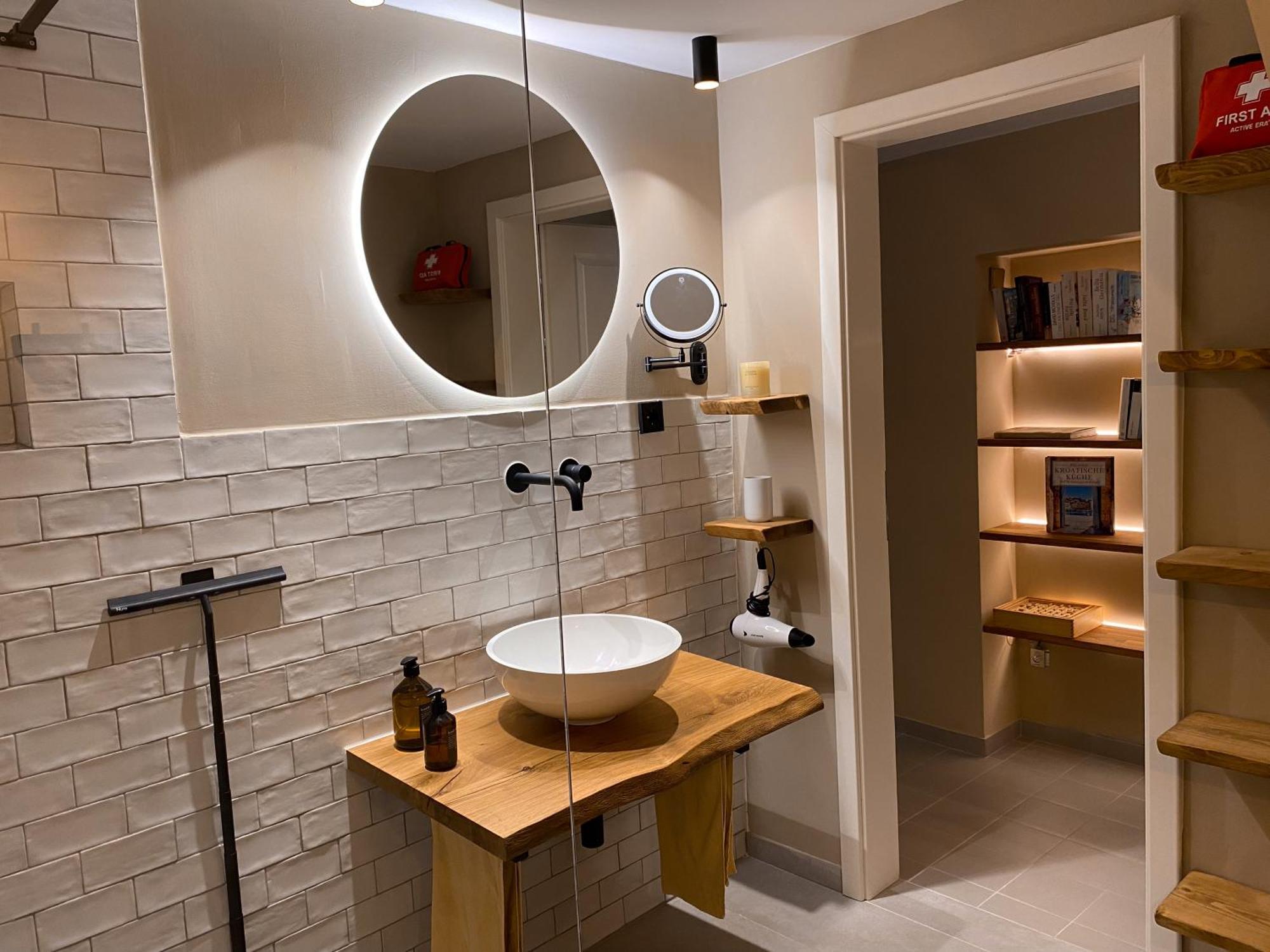 Cosy Getaway Villa Gostinjac Ngoại thất bức ảnh